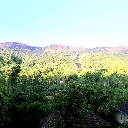 Prashanti Resort Madikeri Buitenkant foto