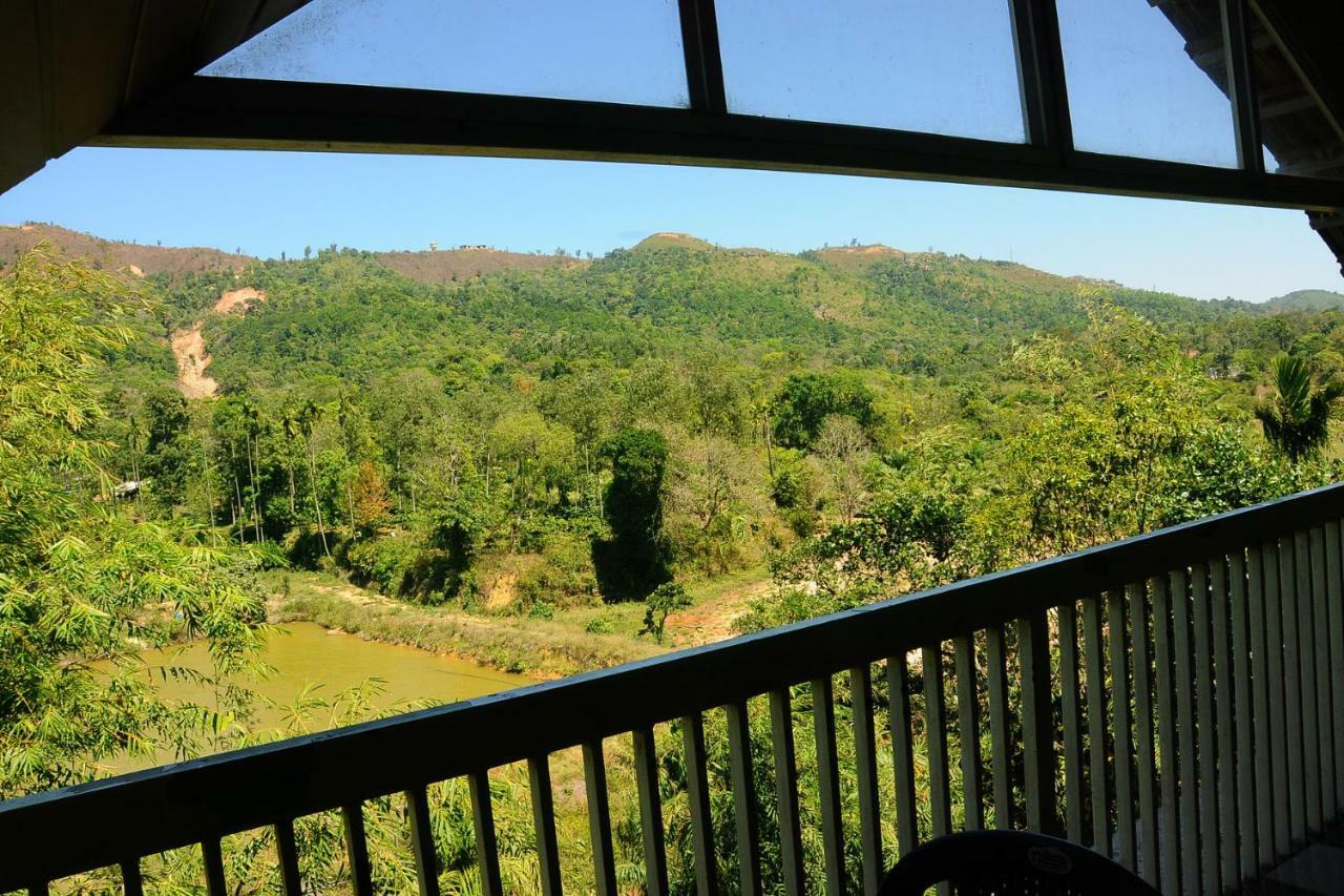 Prashanti Resort Madikeri Buitenkant foto
